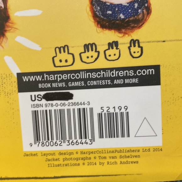 5 Seconds Of Summer Book - Picture 3 of 3